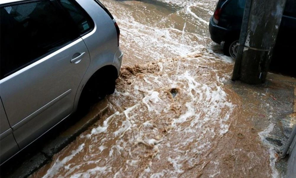 Συναγερμός στη Ρόδο: Μήνυμα του 112 λόγω υπερχείλισης ρέματος - «Απομακρυνθείτε σε υψηλότερα σημεία»